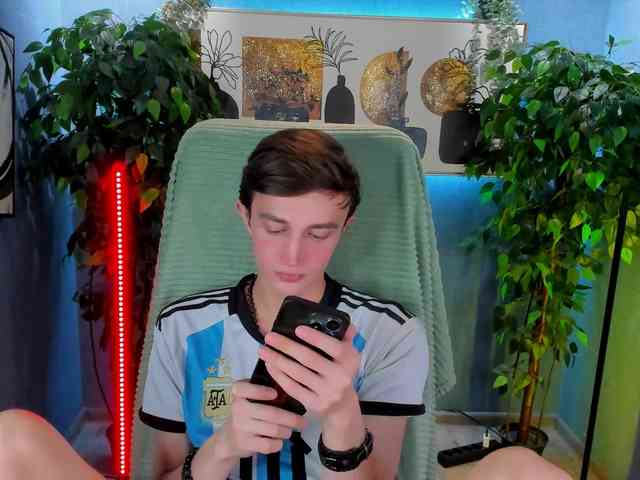 John-Mellow John-Mellow