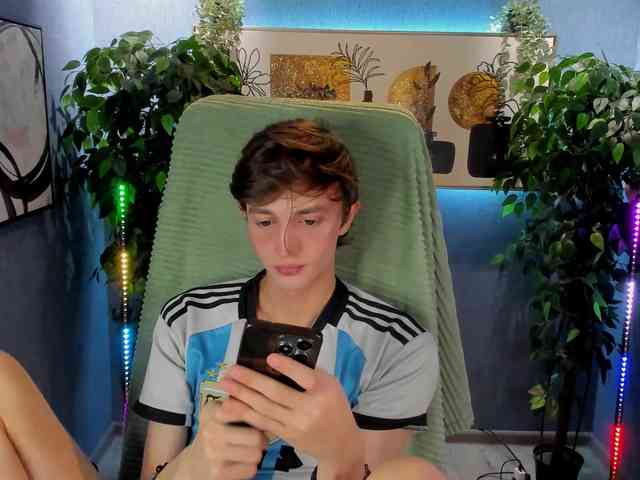 John-Mellow John-Mellow