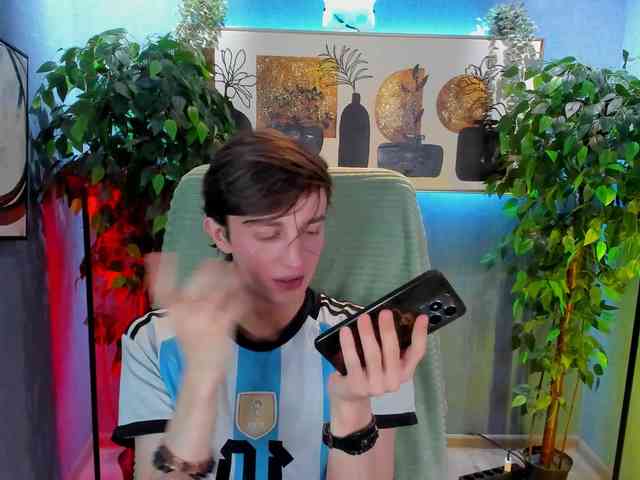 John-Mellow John-Mellow