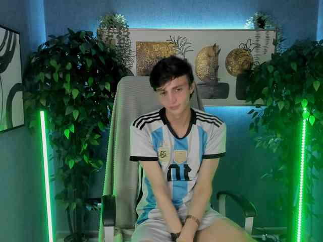 John-Mellow John-Mellow