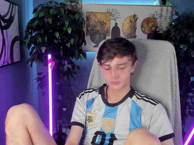 John-Mellow John-Mellow