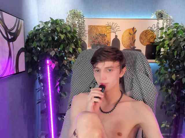 John-Mellow John-Mellow