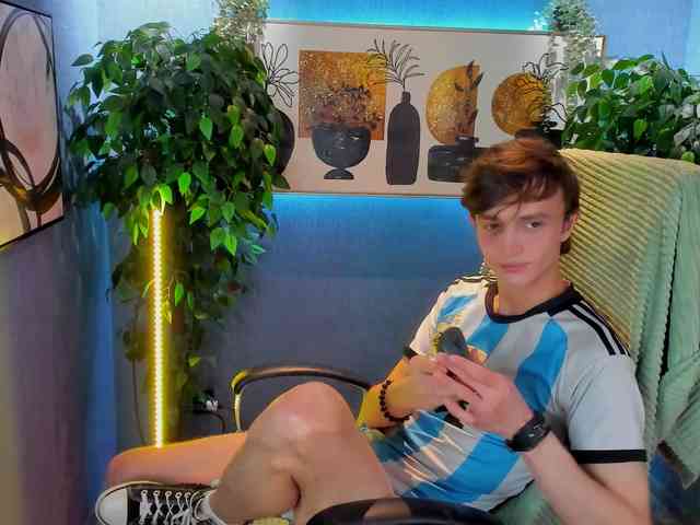 John-Mellow John-Mellow