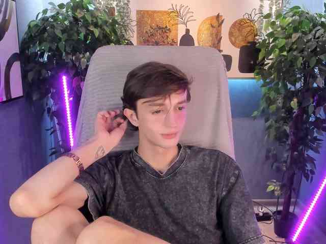 John-Mellow John-Mellow