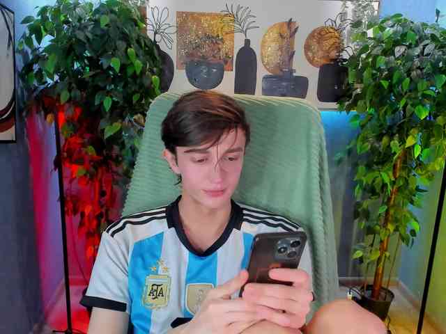 John-Mellow John-Mellow