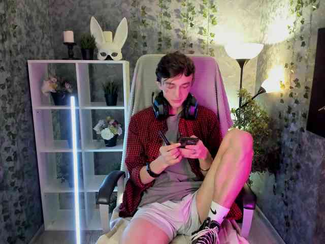 John-Mellow John-Mellow