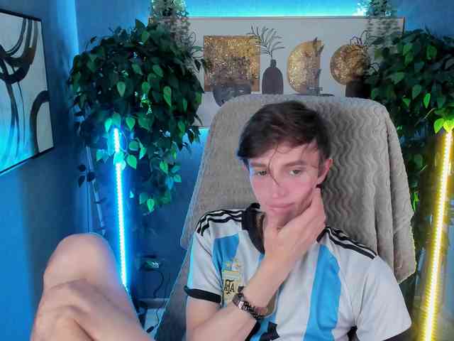 John-Mellow John-Mellow