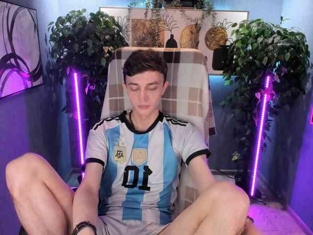 John-Mellow John-Mellow