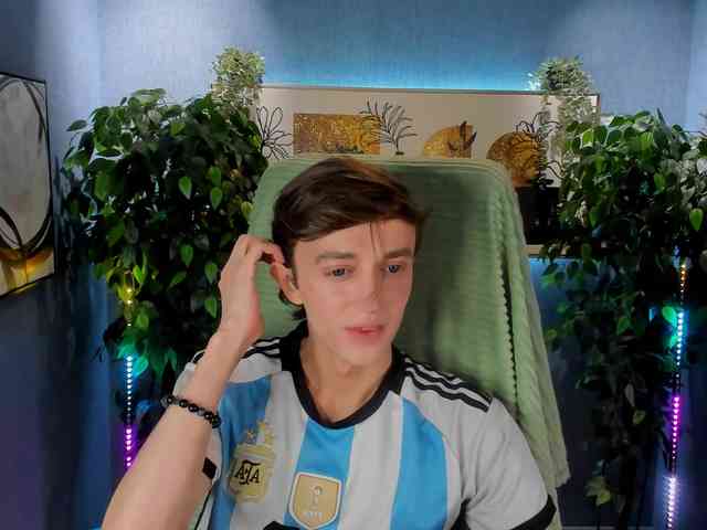 John-Mellow John-Mellow