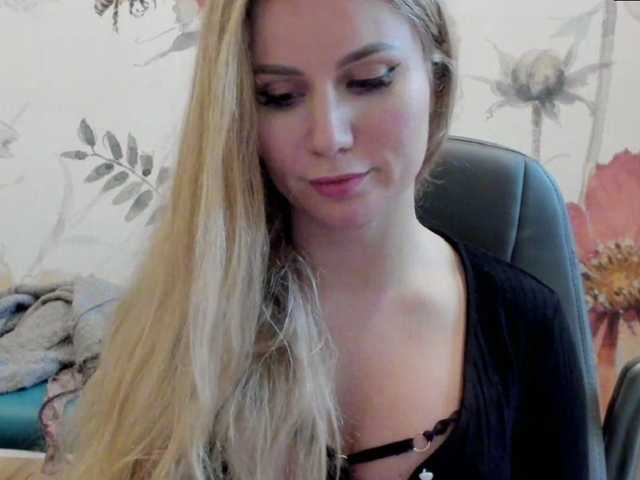 SweetMirande webcam