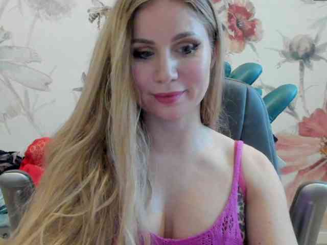 SweetMirande webcam