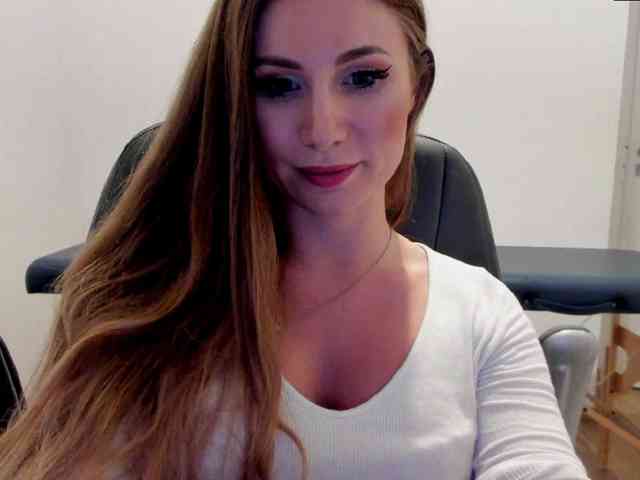 SweetMirande webcam