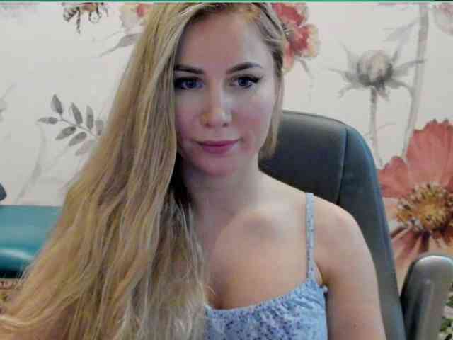 SweetMirande webcam