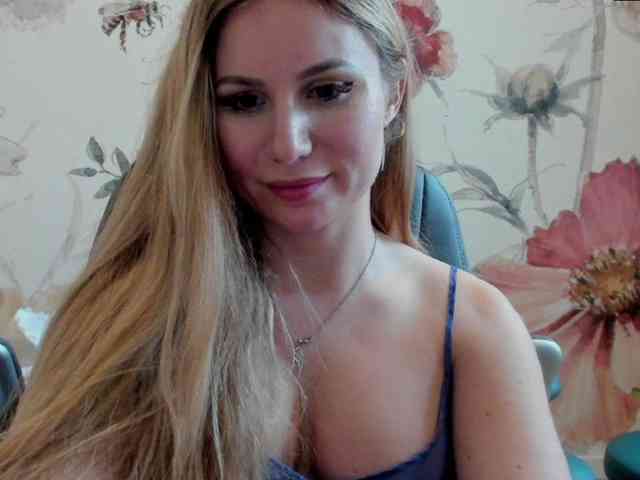 SweetMirande webcam
