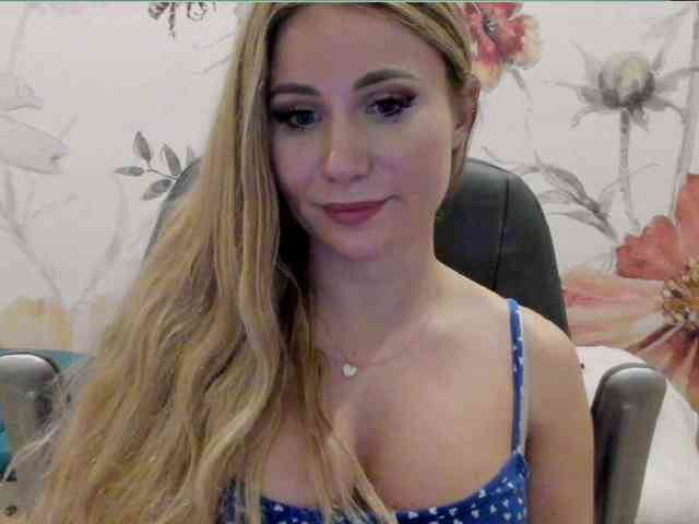 SweetMirande webcam