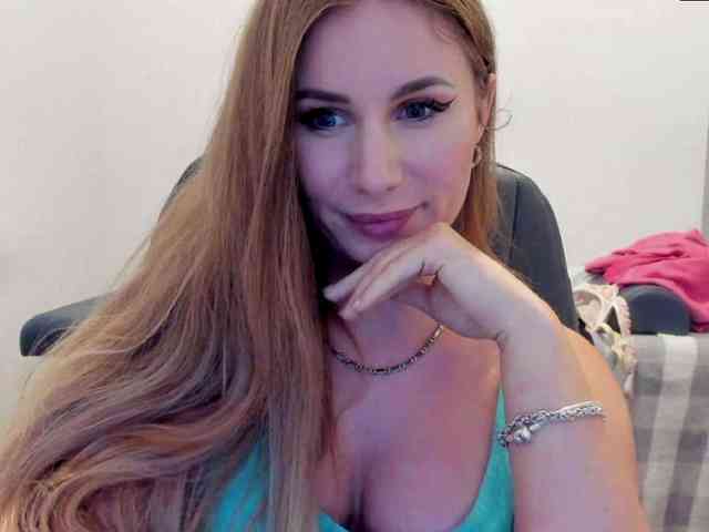 SweetMirande webcam