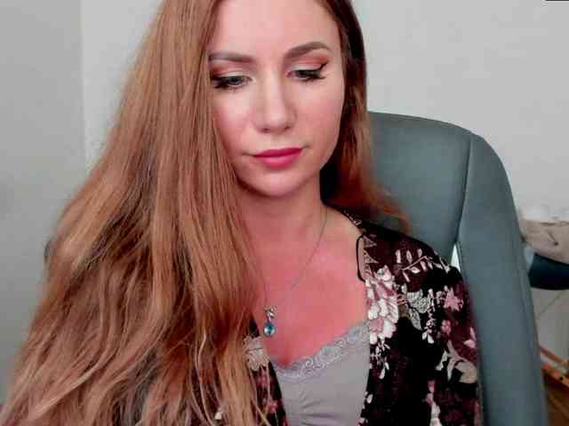 SweetMirande webcam