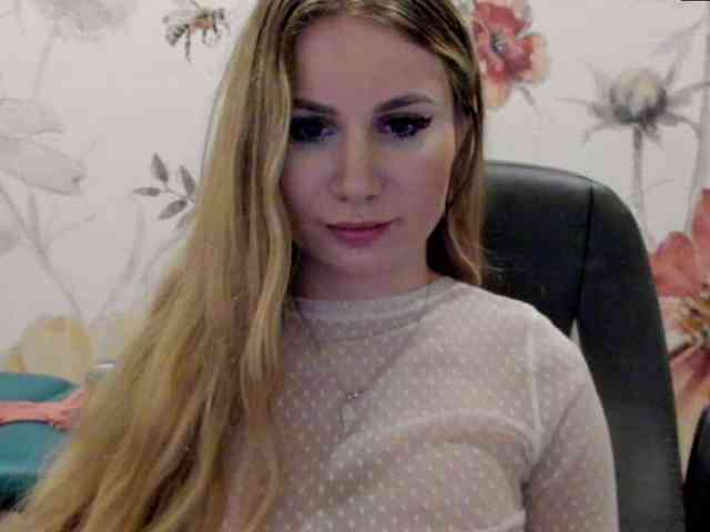 SweetMirande webcam