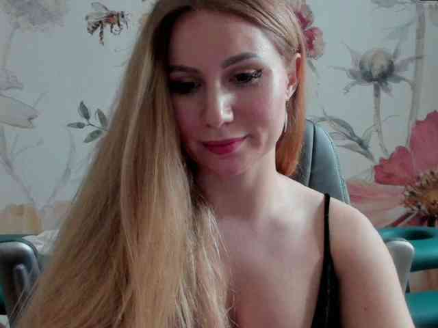 SweetMirande webcam