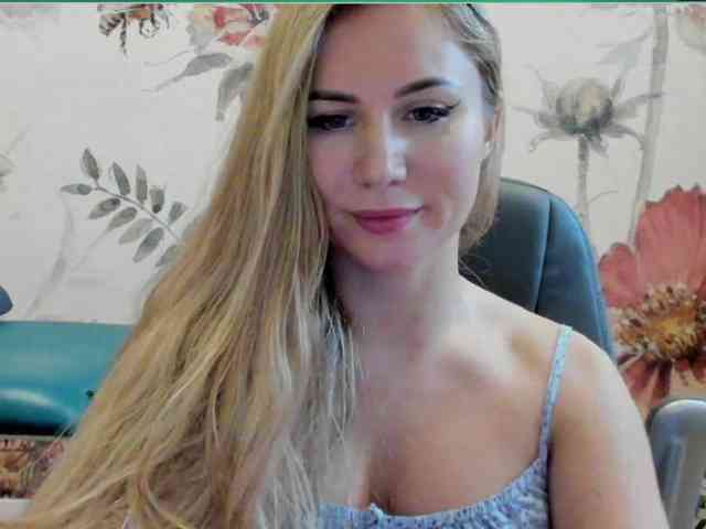 SweetMirande webcam