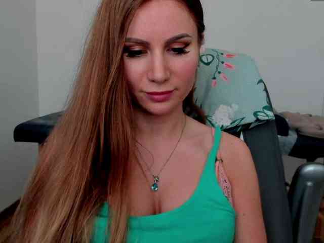 SweetMirande webcam