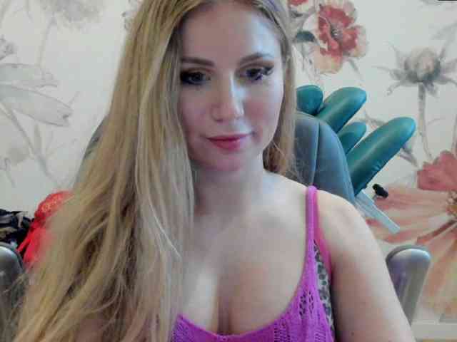 SweetMirande webcam