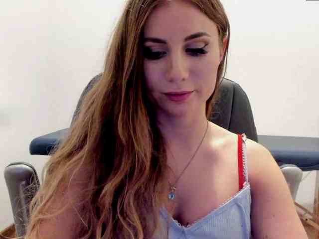 SweetMirande webcam