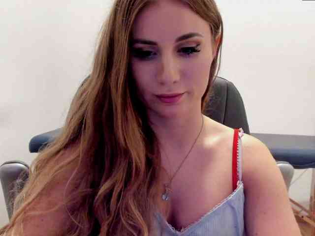 SweetMirande webcam