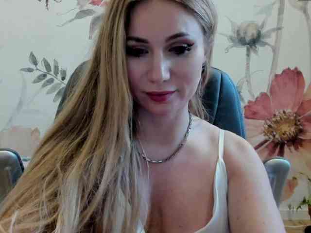 SweetMirande webcam