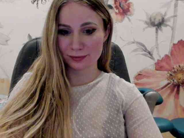 SweetMirande webcam