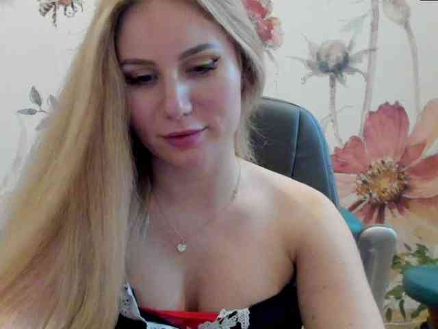 SweetMirande webcam