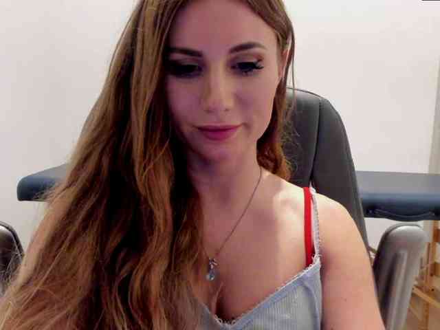 SweetMirande webcam