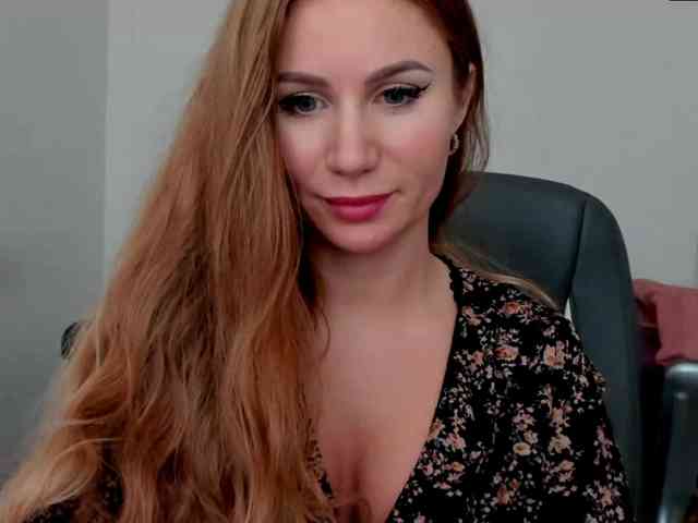 SweetMirande webcam