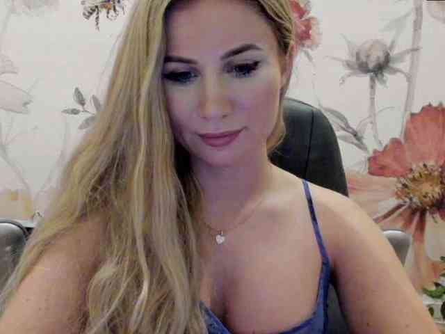 SweetMirande webcam
