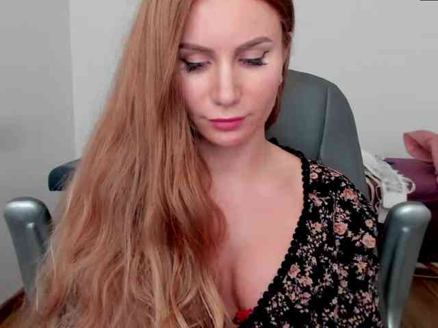 SweetMirande webcam