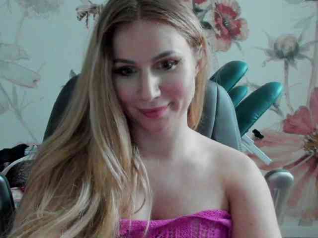 SweetMirande webcam
