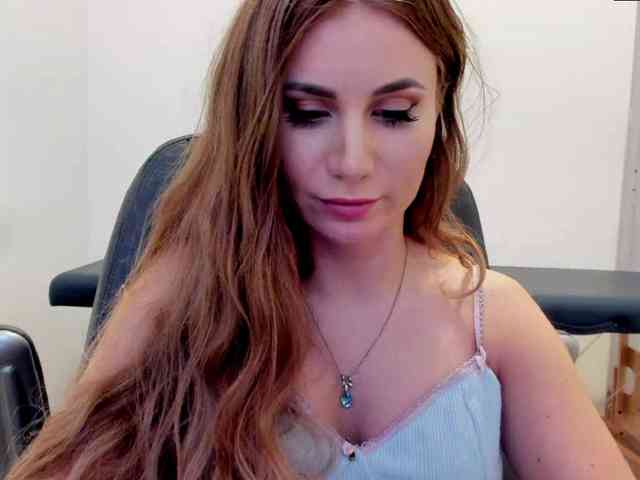 SweetMirande webcam