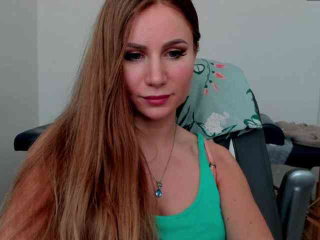 SweetMirande webcam