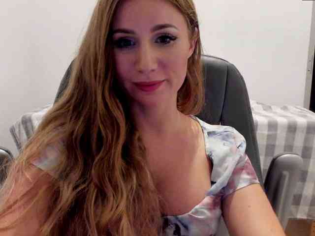 SweetMirande webcam