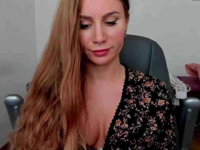 SweetMirande webcam