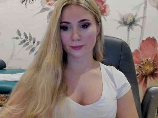 SweetMirande webcam