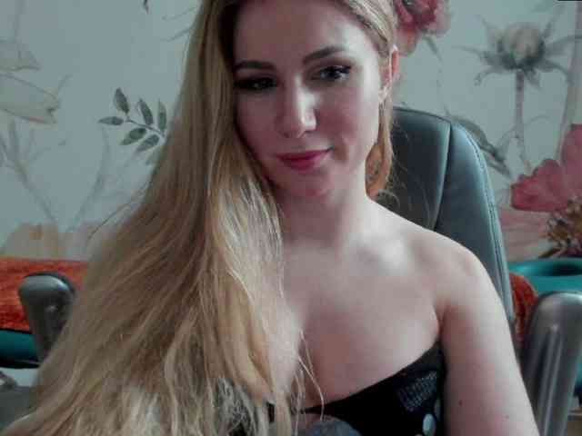 SweetMirande webcam