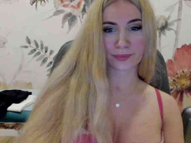 SweetMirande webcam