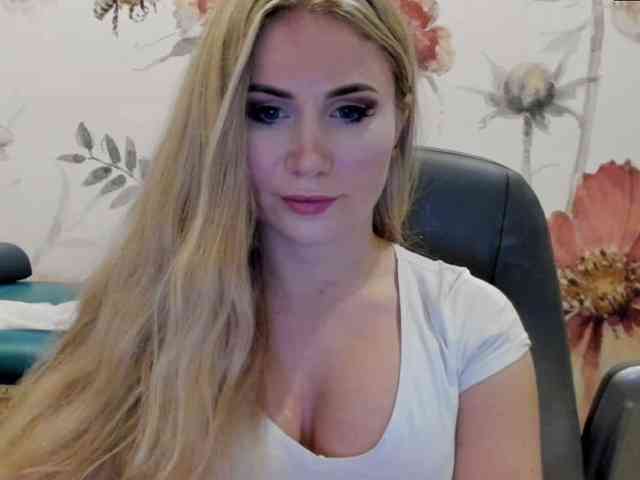 SweetMirande webcam
