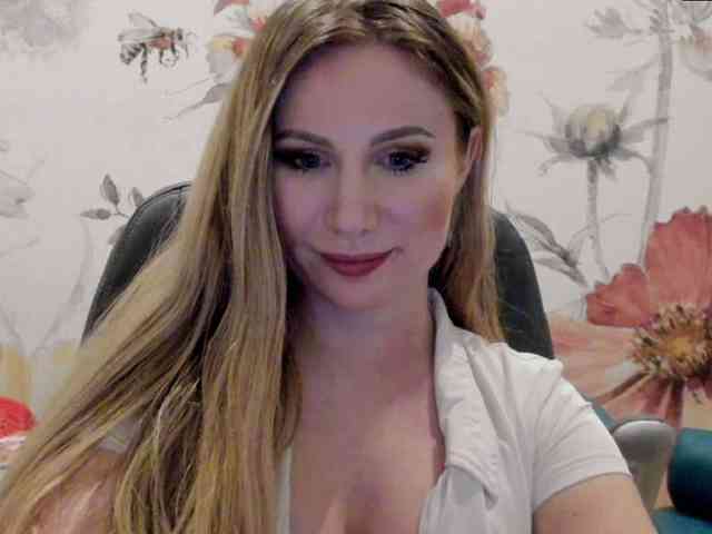 SweetMirande webcam