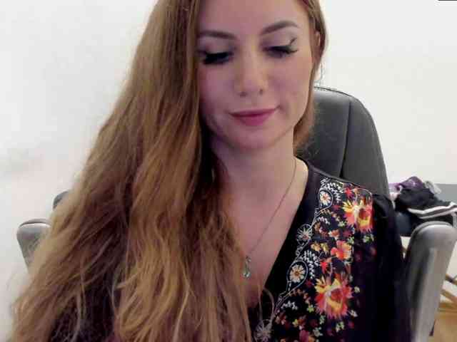 SweetMirande webcam