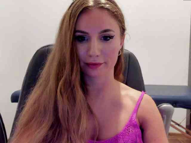 SweetMirande webcam