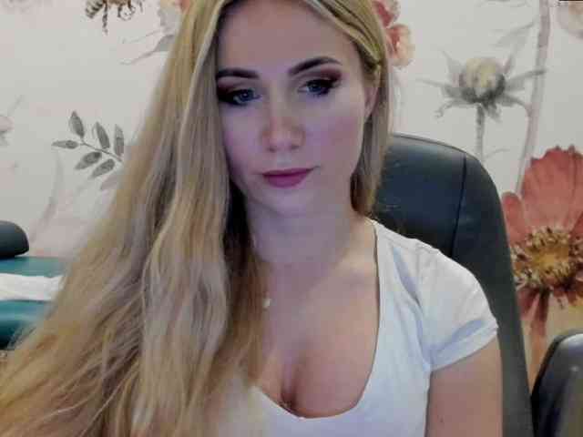 SweetMirande webcam