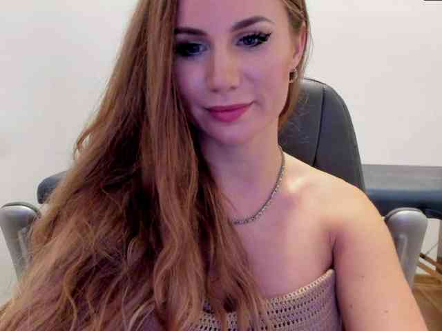 SweetMirande webcam