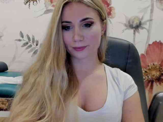 SweetMirande webcam